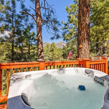 Villa Ace - A Hole In One Right On The Golf Course Hot Tub Mt Views Pines